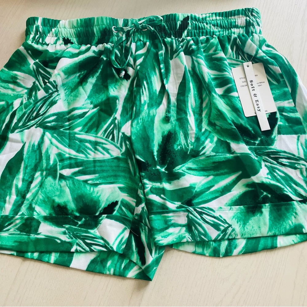 Zac & Rachel Green Leaf Print Shorts